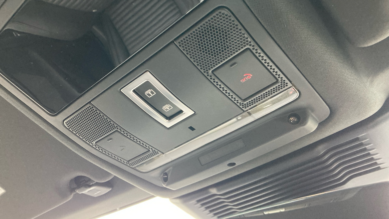 Land Rover Discovery Sport 1.5 P270e Dynamic SE 5dr Auto [5 Seat] Station Wagon